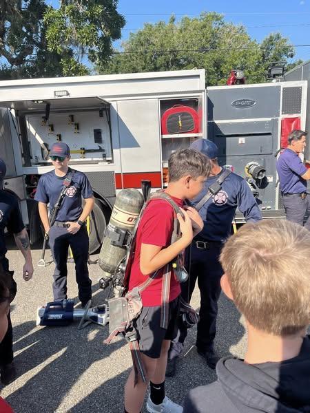 Thank you to PCFD for coming out and giving a special 9/11 presentation to our PCMS 6th graders! Mrs Stephen’s and Mrs White’s classes got an immersive experience in what it takes to be a firefighter.