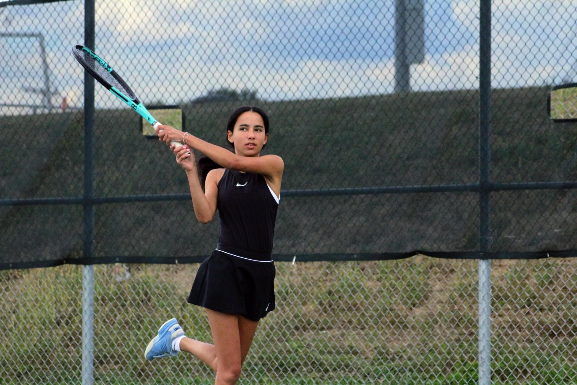 Girls Tennis