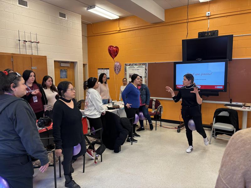 Galentine's for Mom's @ RCA/Galentine's para Mamas en RCA