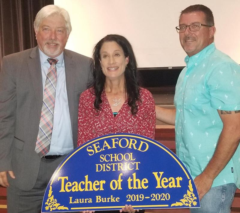 Laura Burke Named 2019-20 District Teacher of the Year Featured Photo