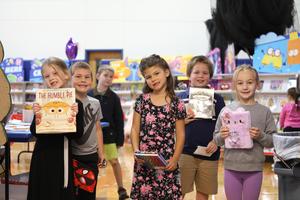PYSchBookFair_10-7_21.JPG