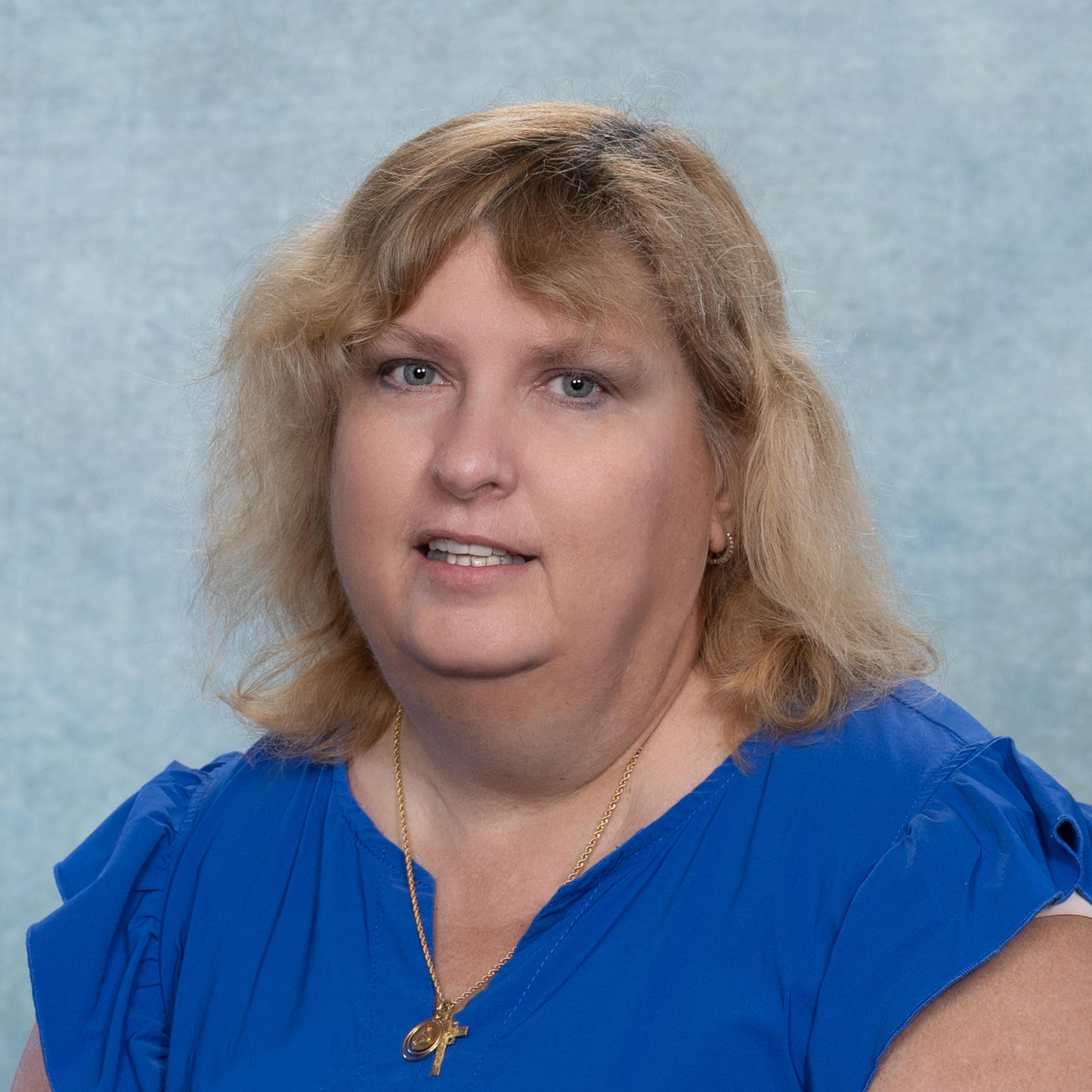 DebbieCosta's Profile Photo
