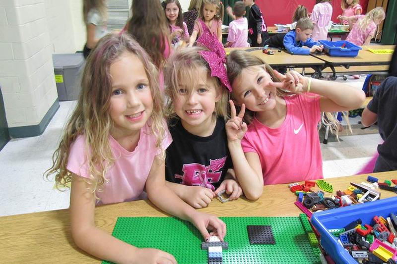 Kindergarteners Olivia Snyder, Ivalina Lemmon, and Sunny Litterini