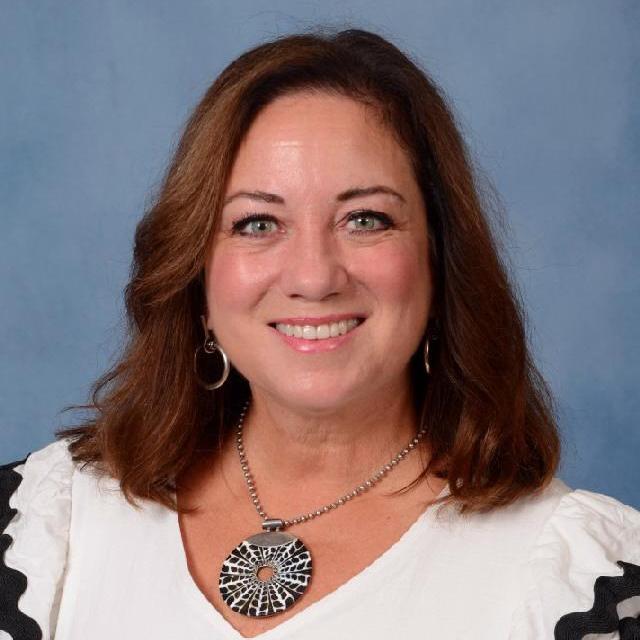 NicoleHoward '85's Profile Photo