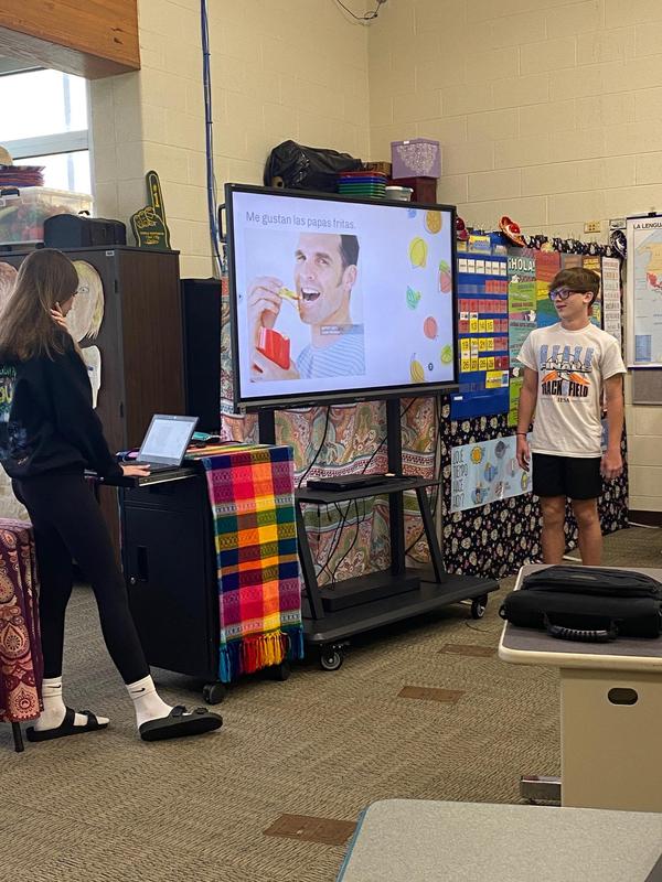 Eighth grade Español at CCMS