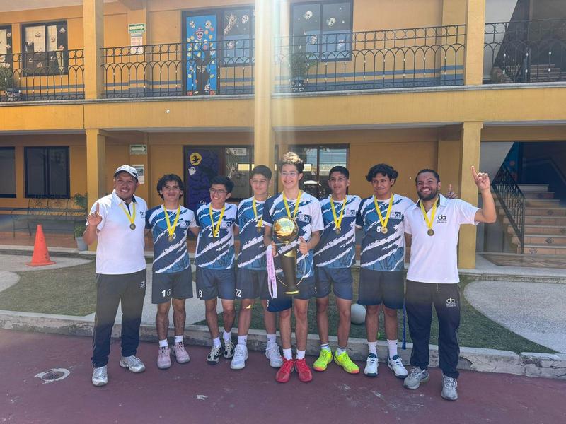 ¡Felicidades a nuestro equipo de Voleibol Varonil de Prepa!
