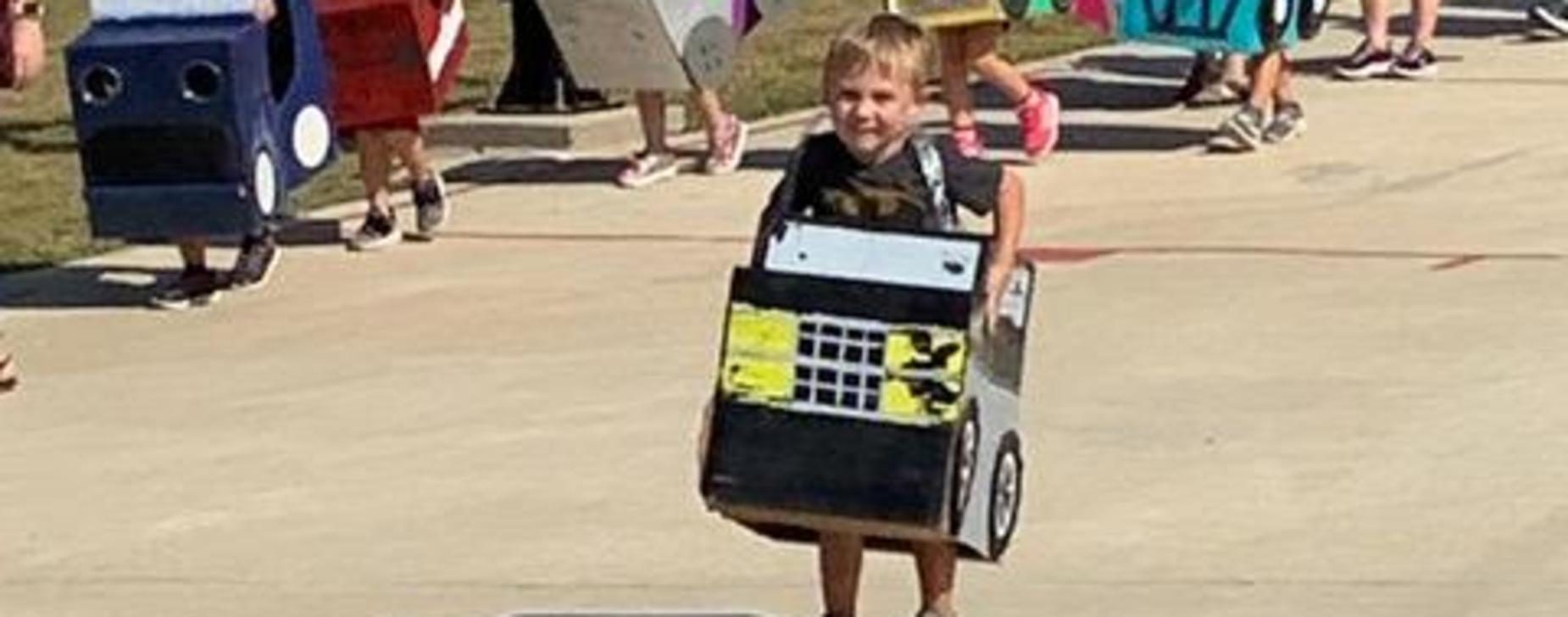 Kindergarten Car Parade