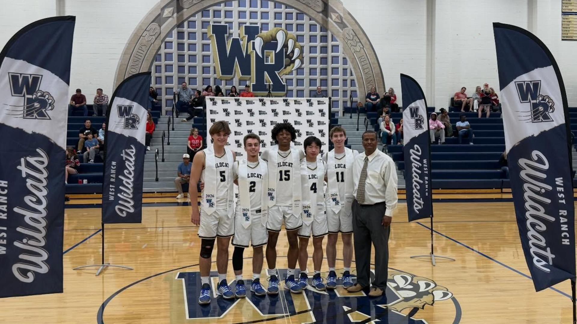 Boys Basketball Seniors Picture