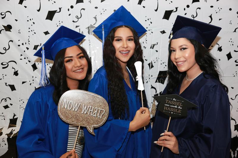 2019 Graduation Pictures Featured Photo