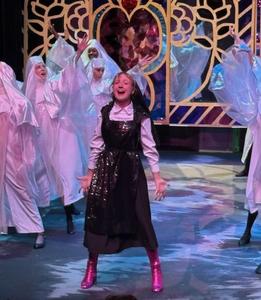 Keira in Sister Act