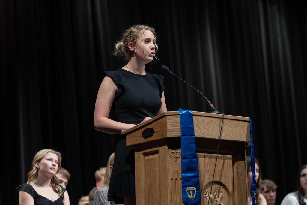 2025 NHS/Distinguished Alumni HOF Inductions - 051