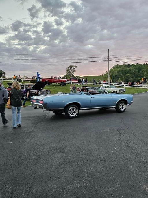 Car show pictures