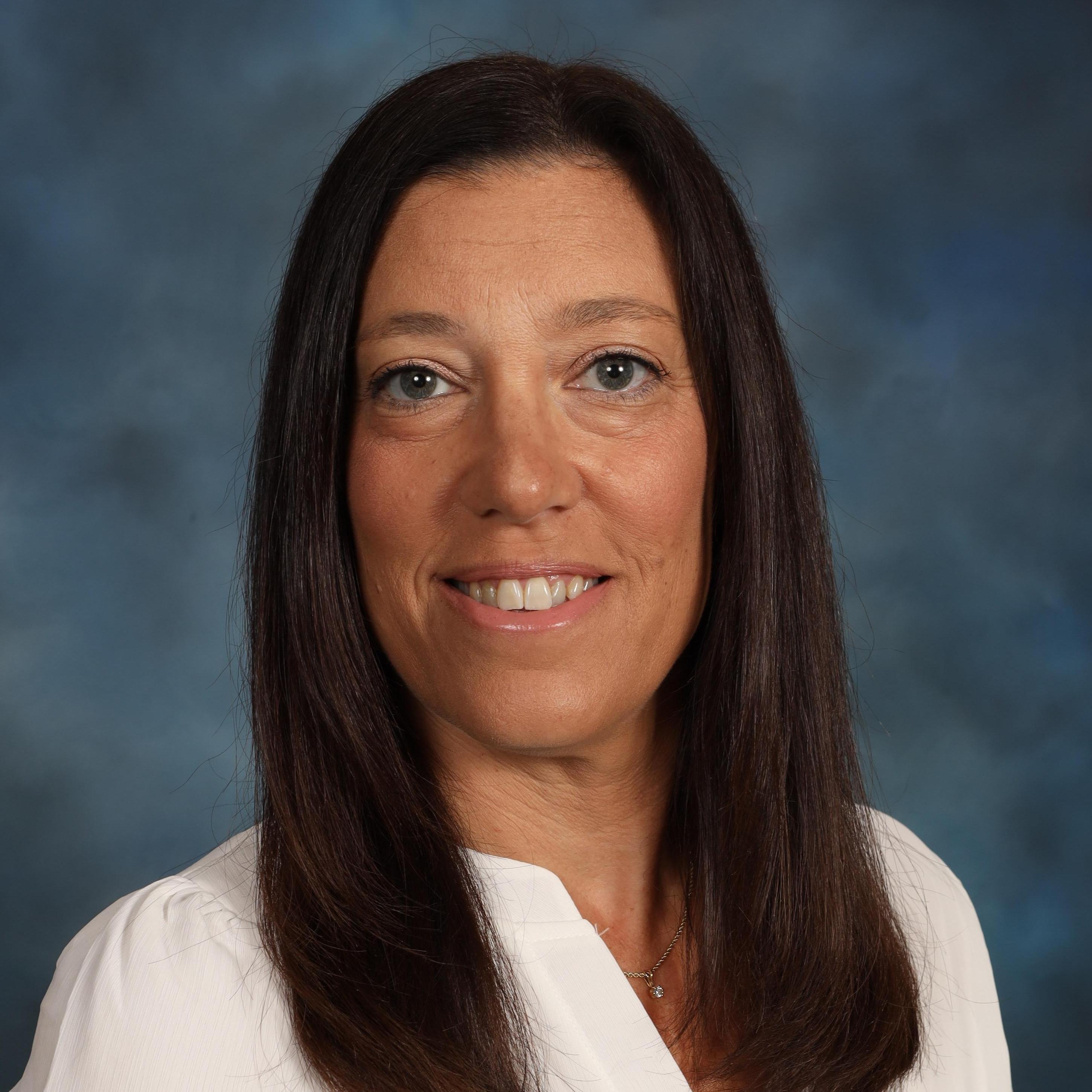 LisaPaglia's Profile Photo