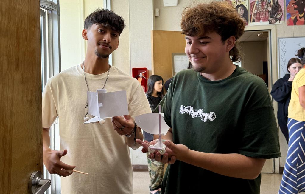 Student's show cars they created