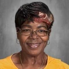 YolandaEnglish's Profile Photo