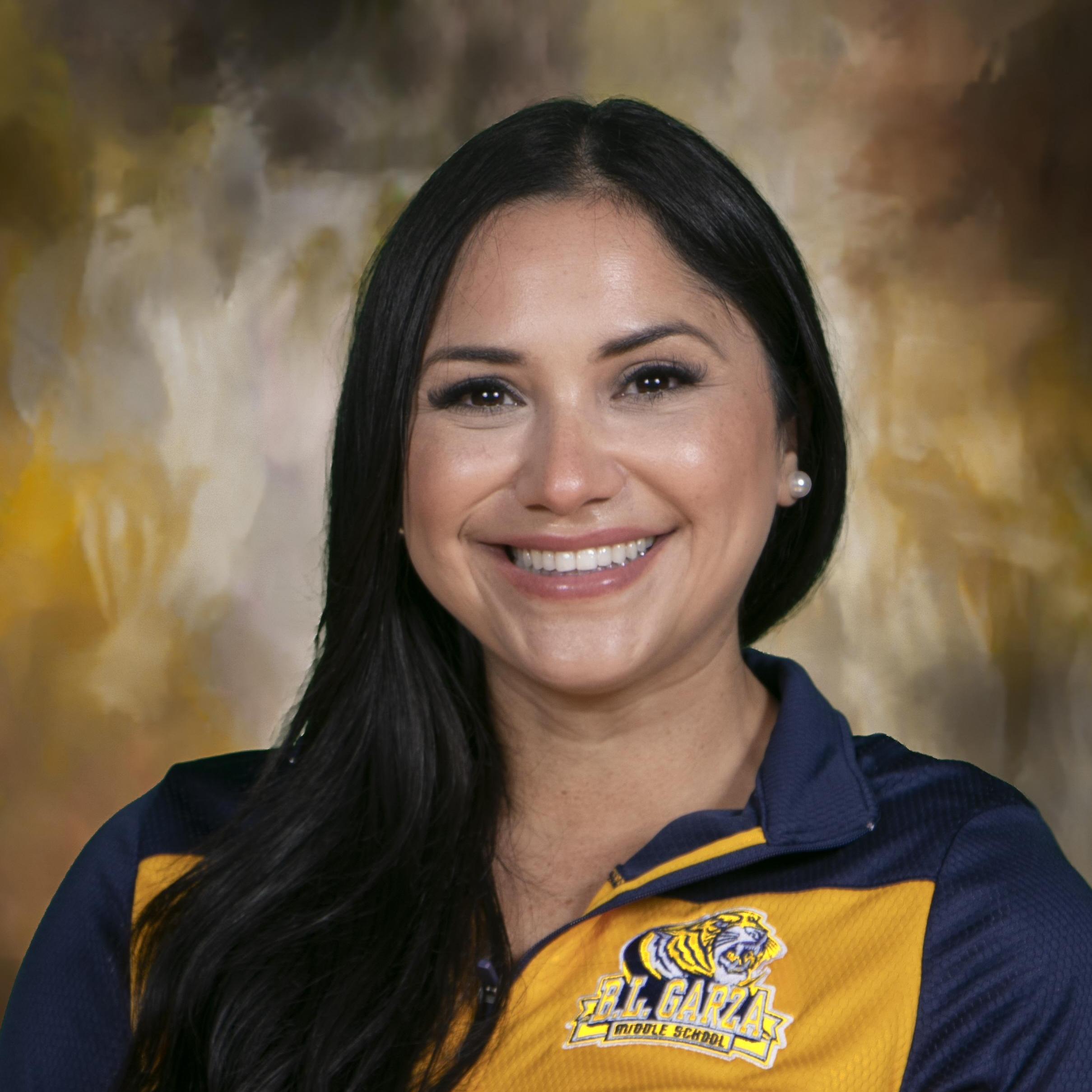 AnakarenGarza's Profile Photo