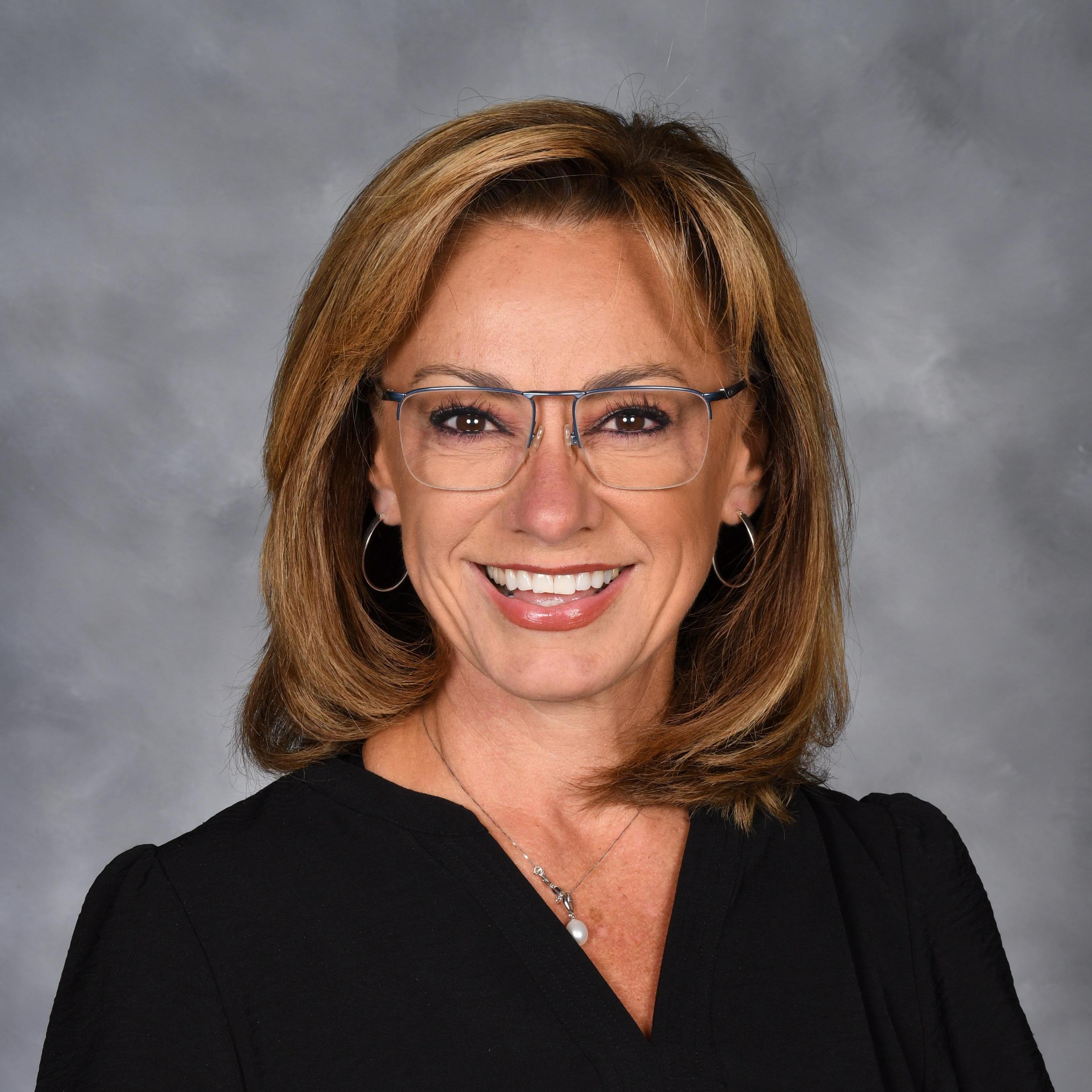 HeidiCarmen's Profile Photo