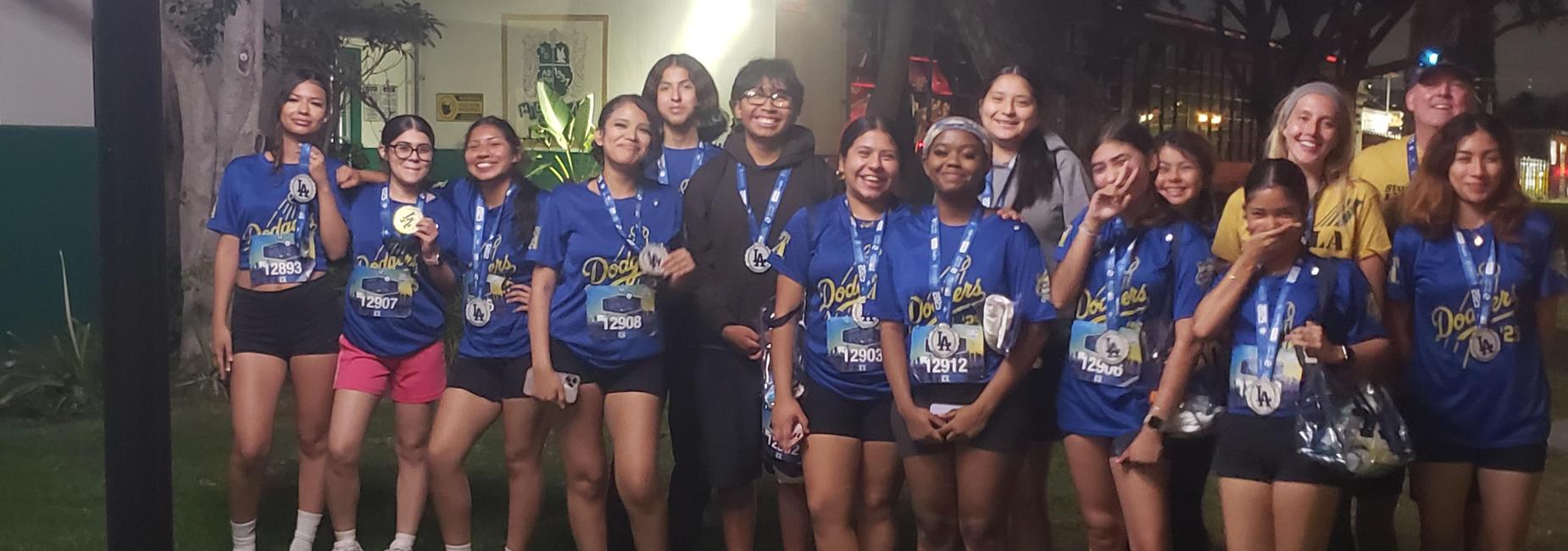 Students Run LA Marathon Group Picture