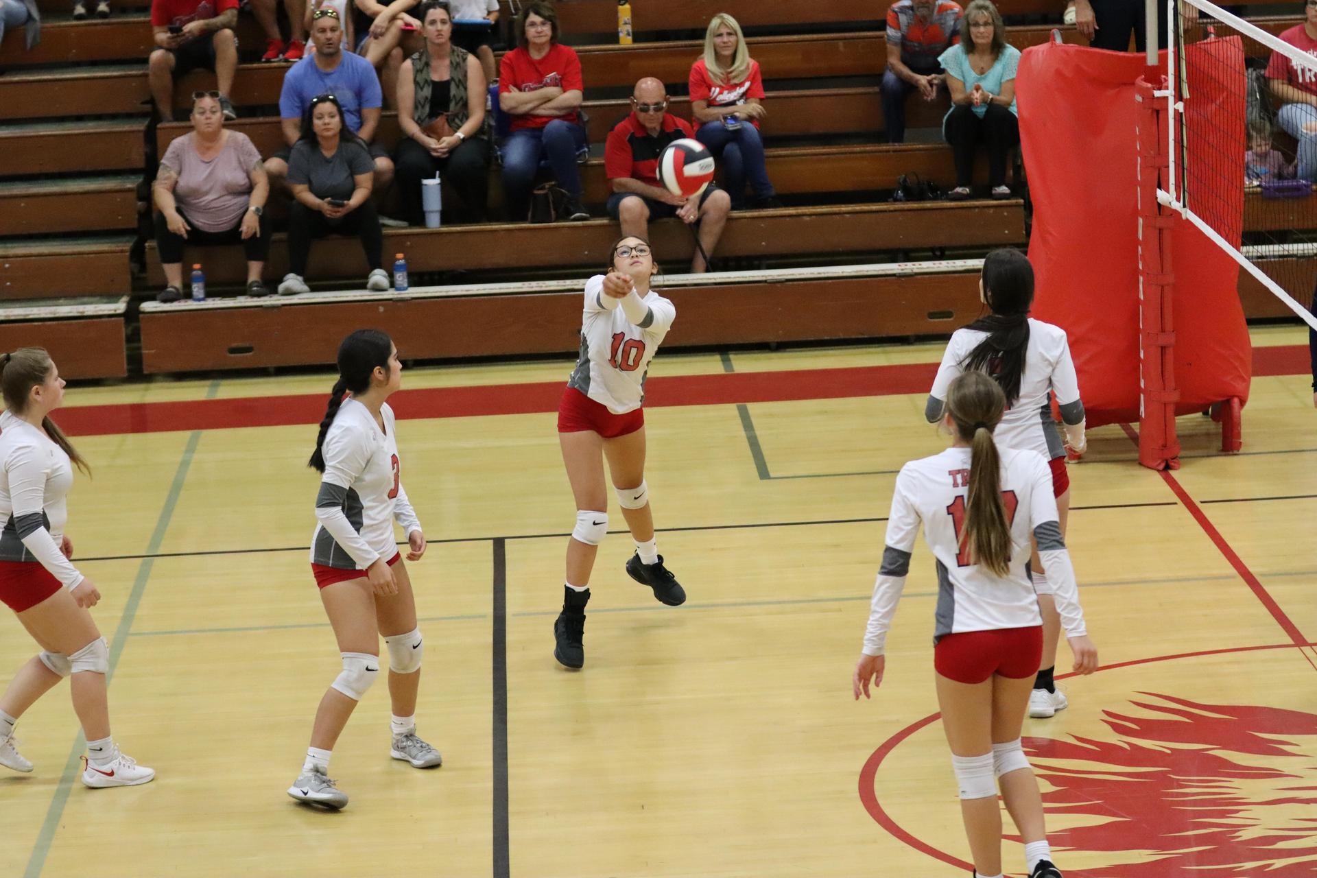junior varsity girls playing volleyball against Yosemite