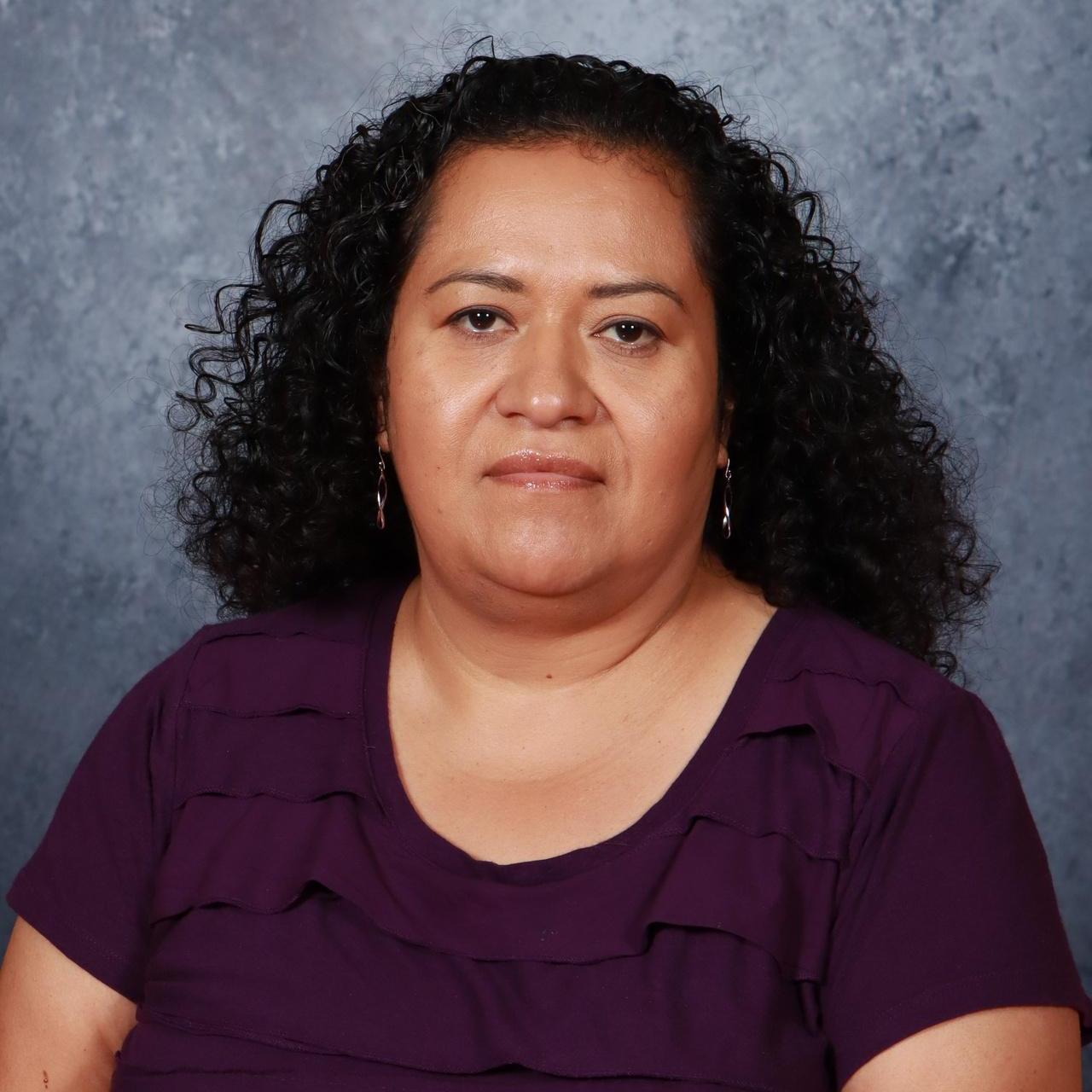 ElizabethParedes's Profile Photo