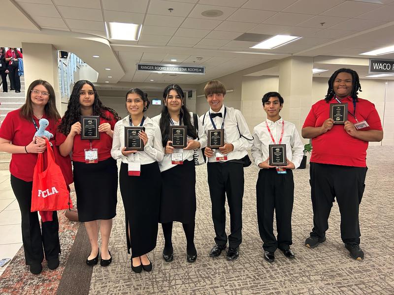 Temple High School's FCCLA State qualifiers pose