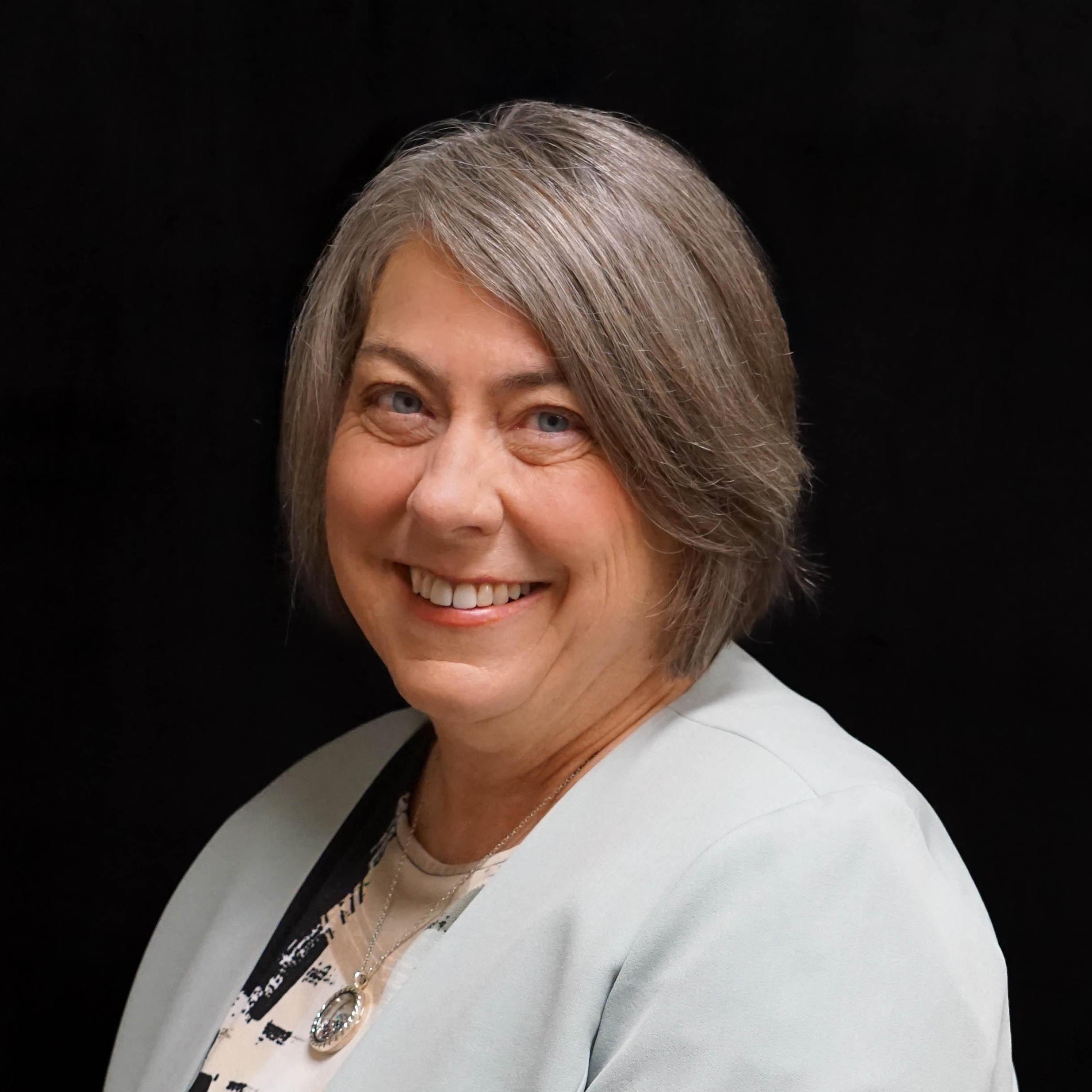 LoriHolguin's Profile Photo