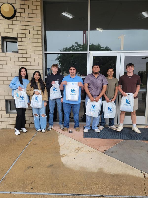 Senior class trip to Kilgore College.