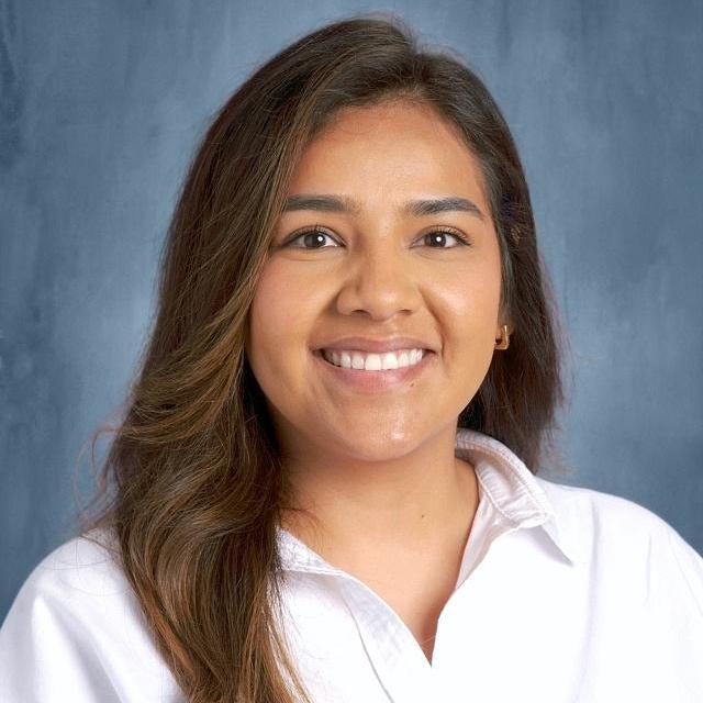 GabrielaTovar's Profile Photo