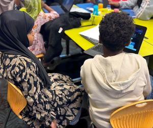 Helping hands, big hearts!