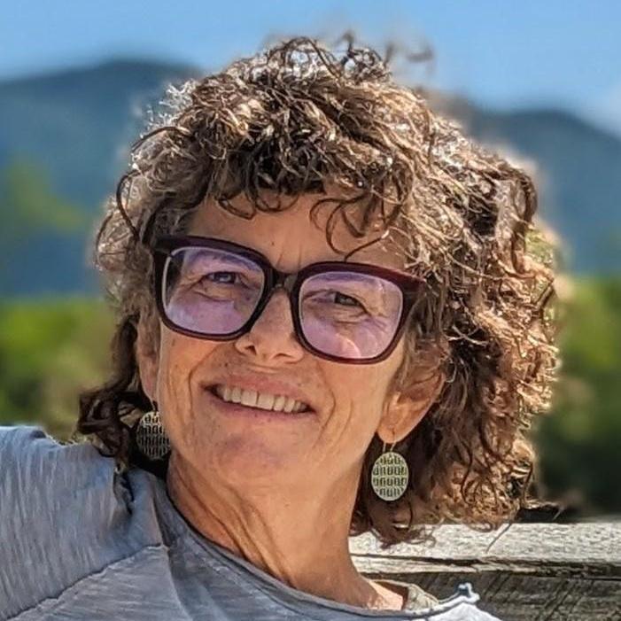 SaraStaples's Profile Photo