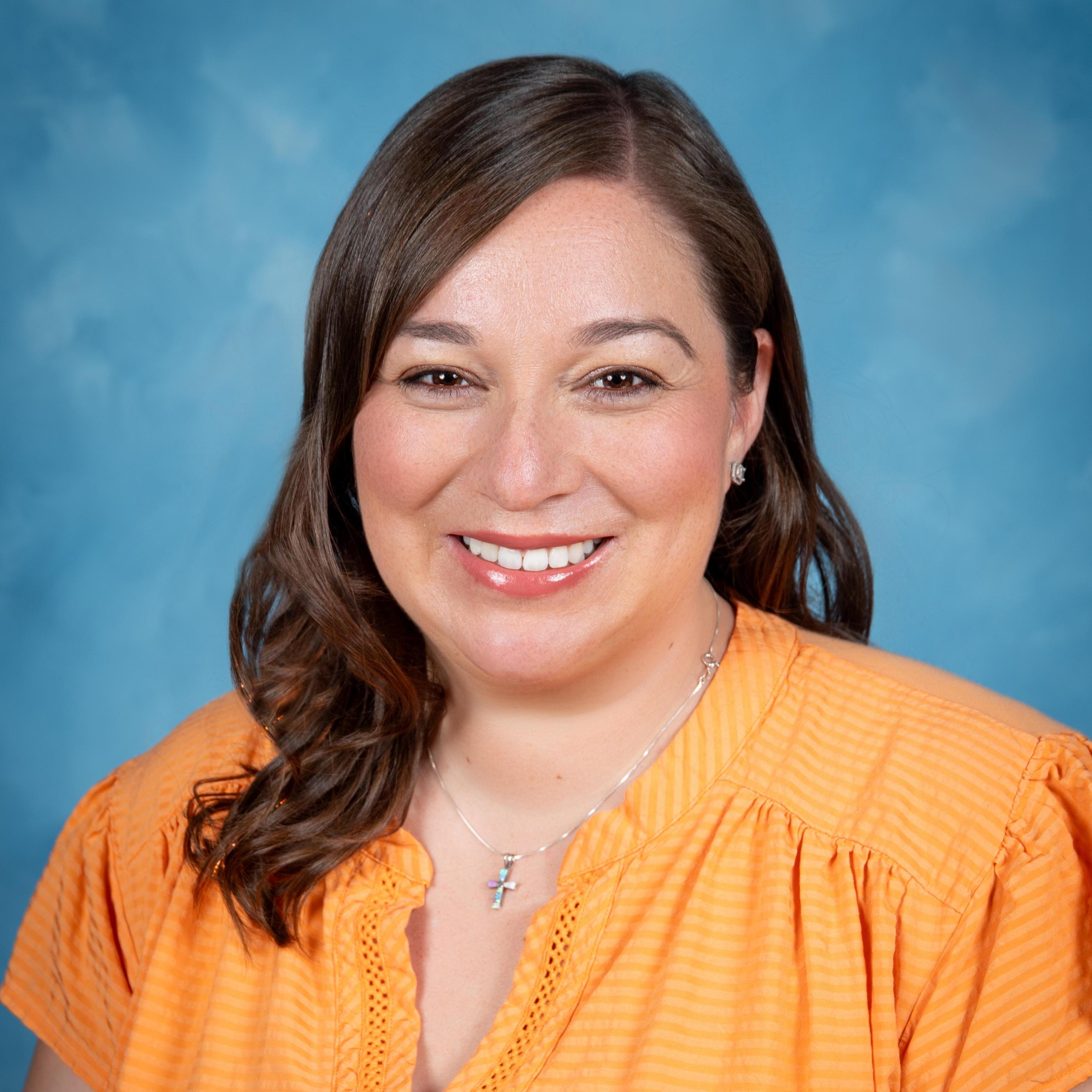 Mrs.Tin, '01's Profile Photo