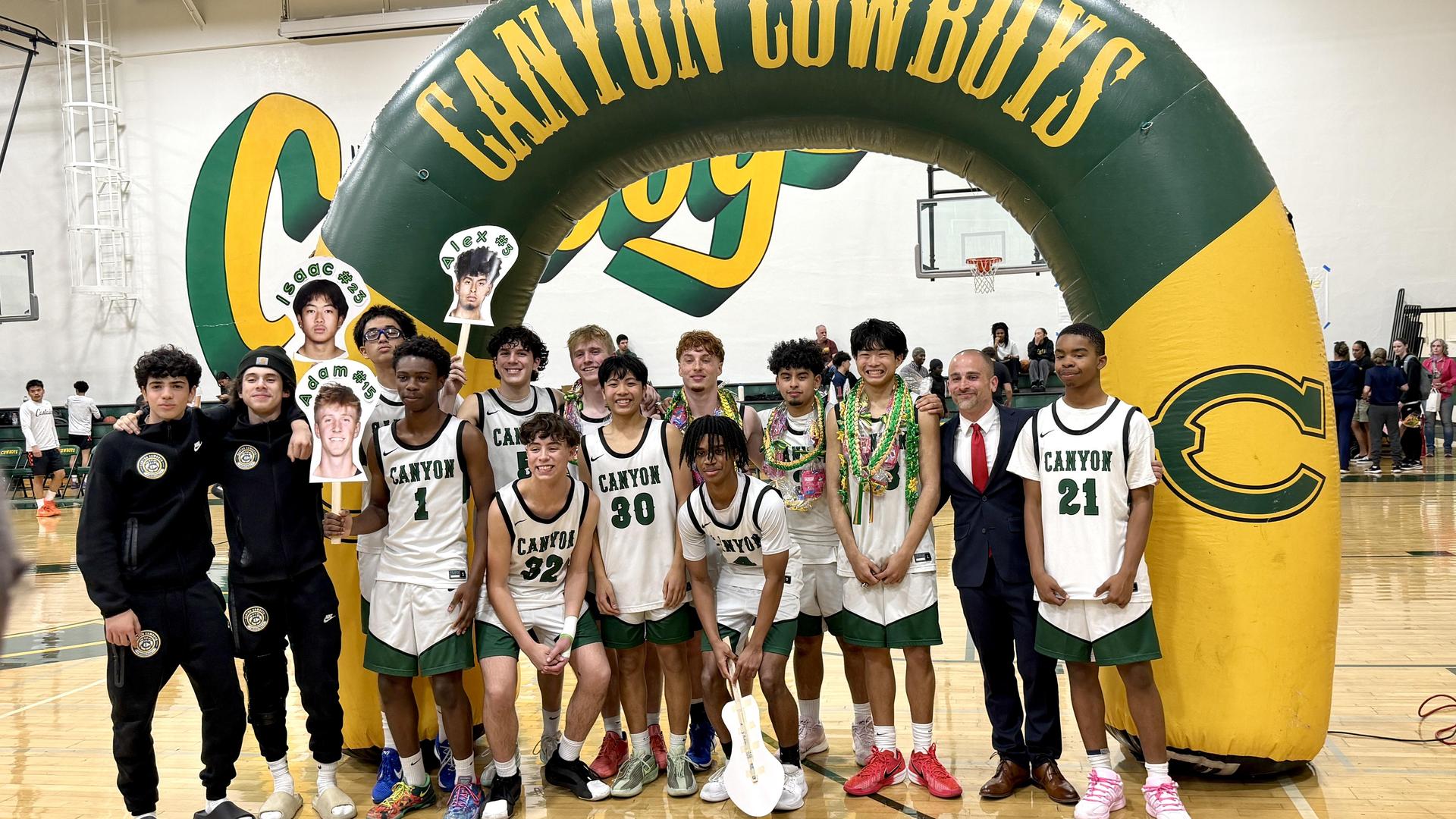 basketball team senior night