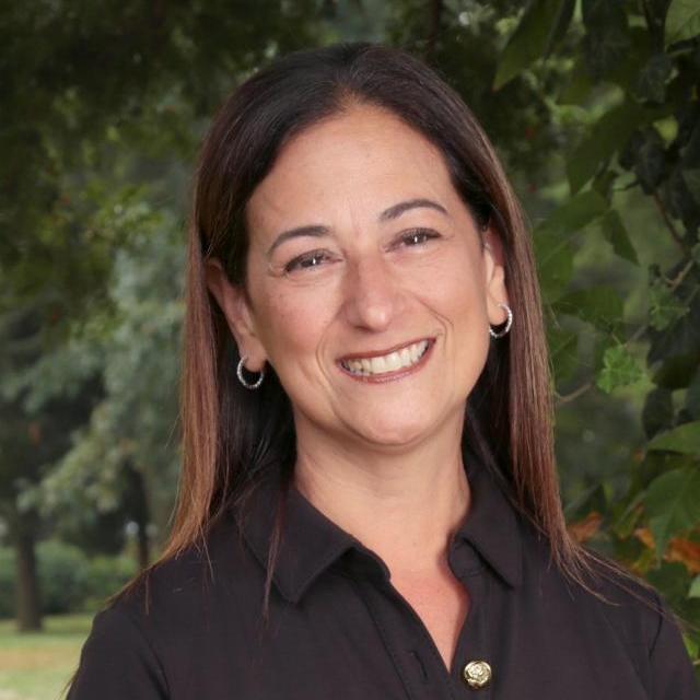 JulieAzzarello's Profile Photo