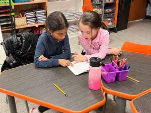 Practicing Mah nishtana in ASL