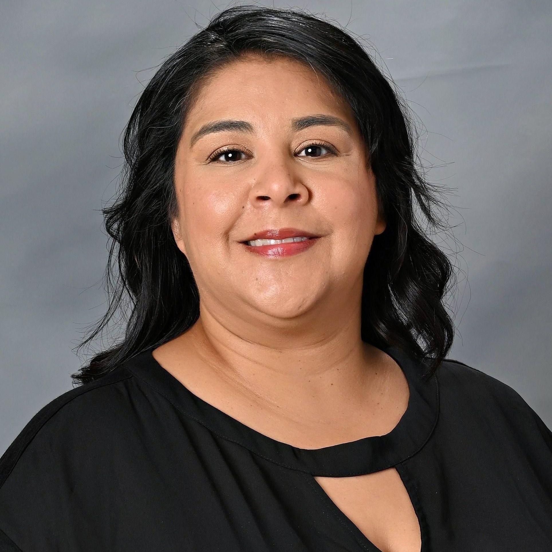 YvonneFagundes's Profile Photo