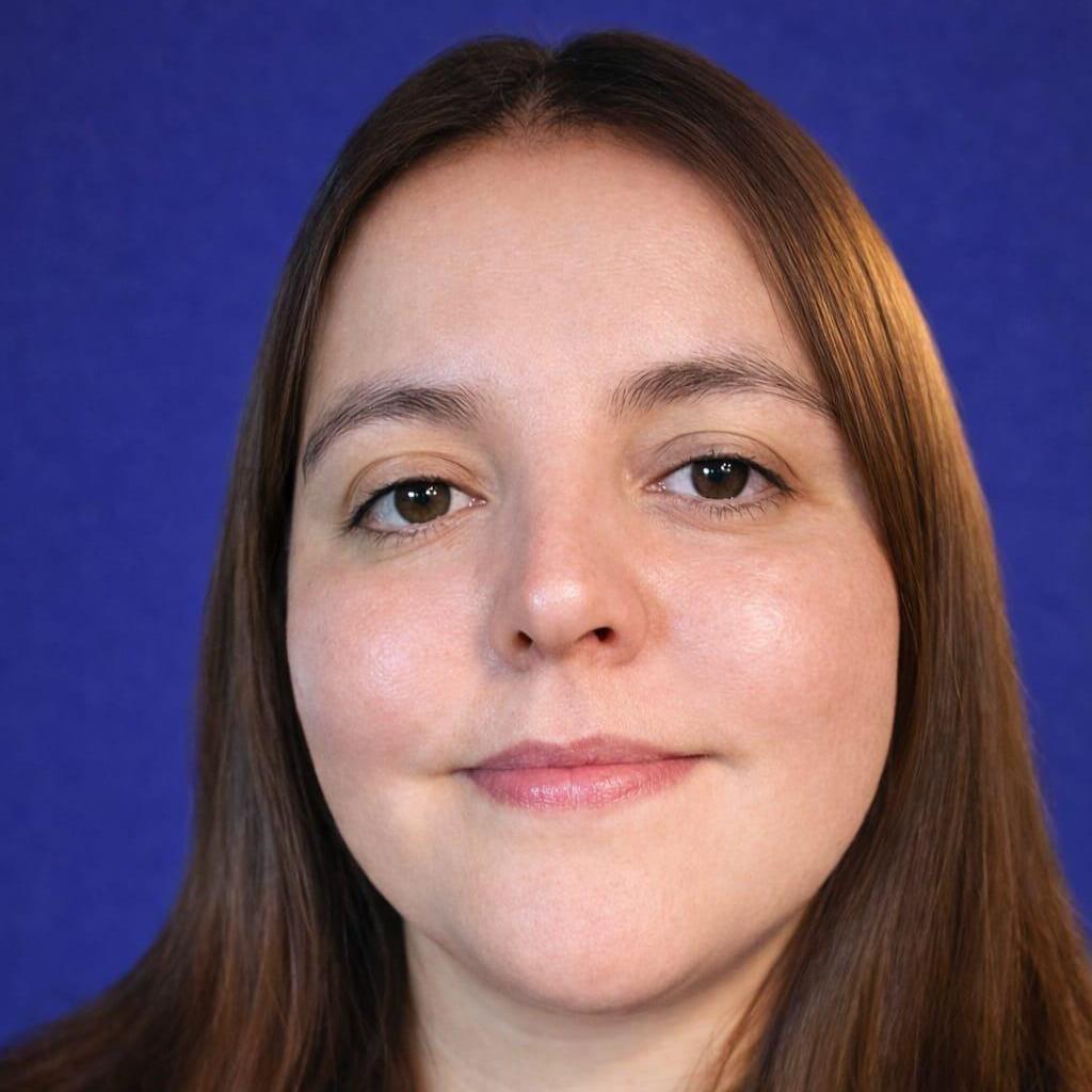 KeniaMolina's Profile Photo