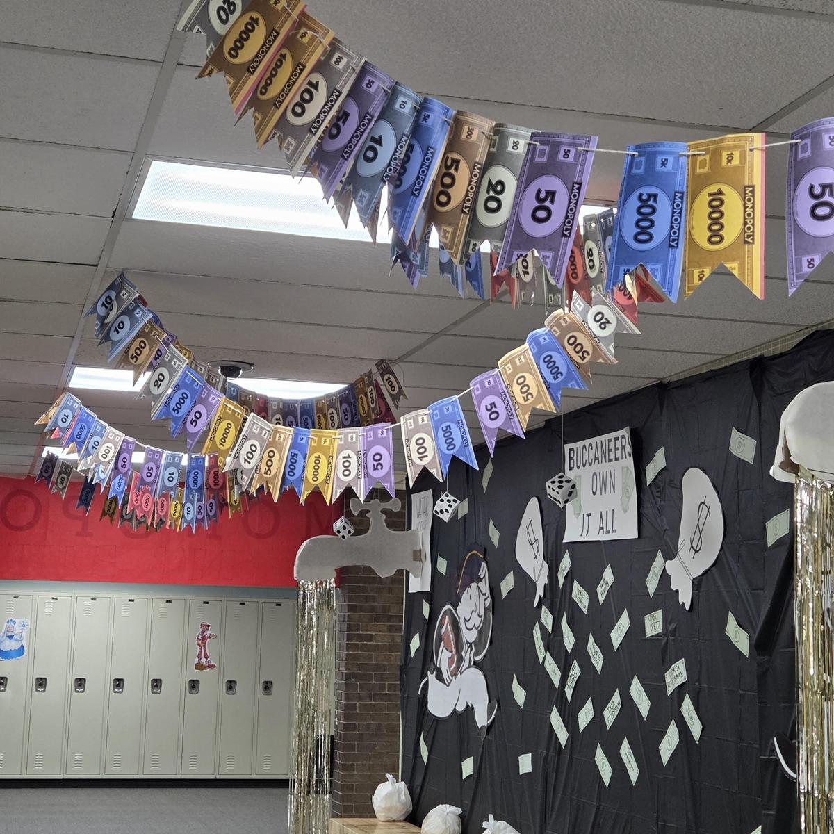 Senior hall homecoming decorations.