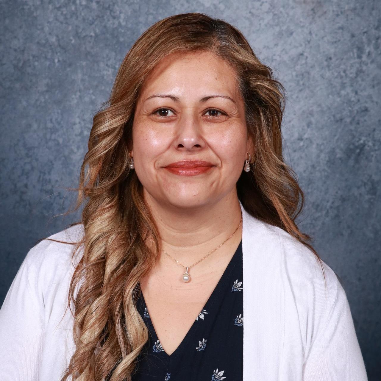 EsmeraldaFuentes's Profile Photo