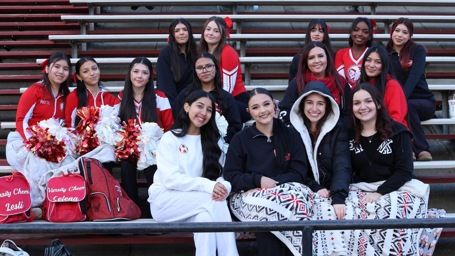 cheerleaders posing