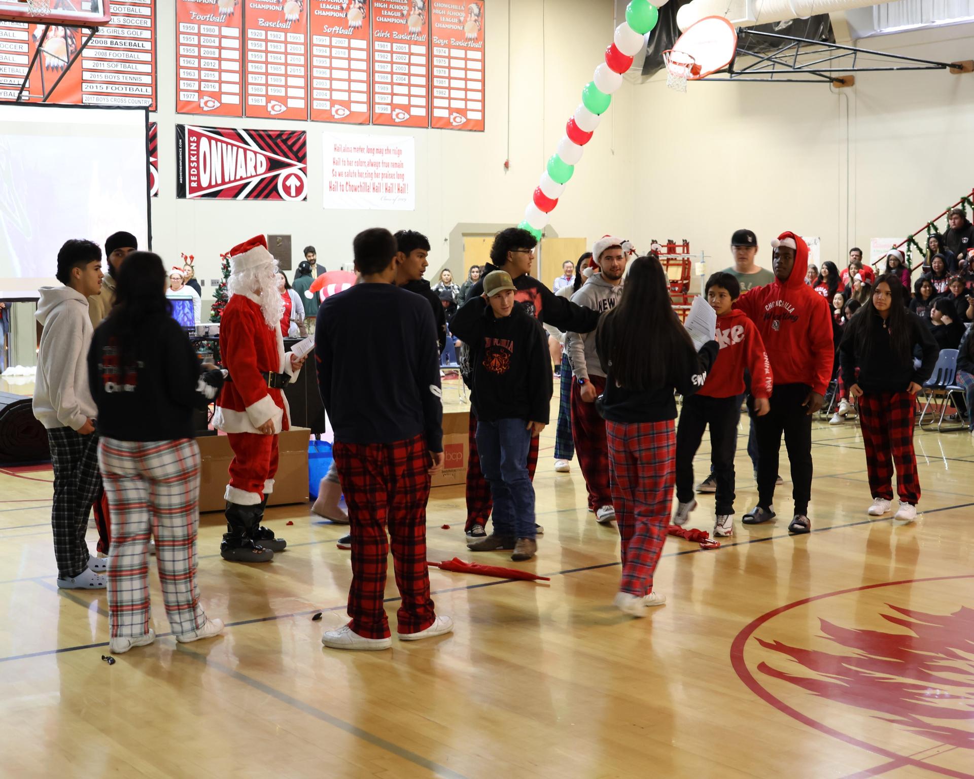 students playing the balloon pop game