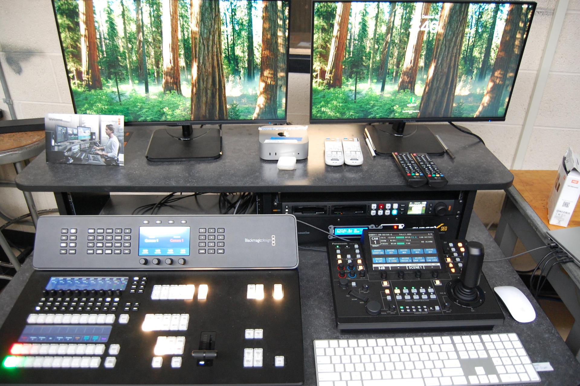 RECORD UP TO 8 INPUTS PLUS PROGRAM AND STREAM DIRECTLY TO YOUR FAVORITE PLATFORM!