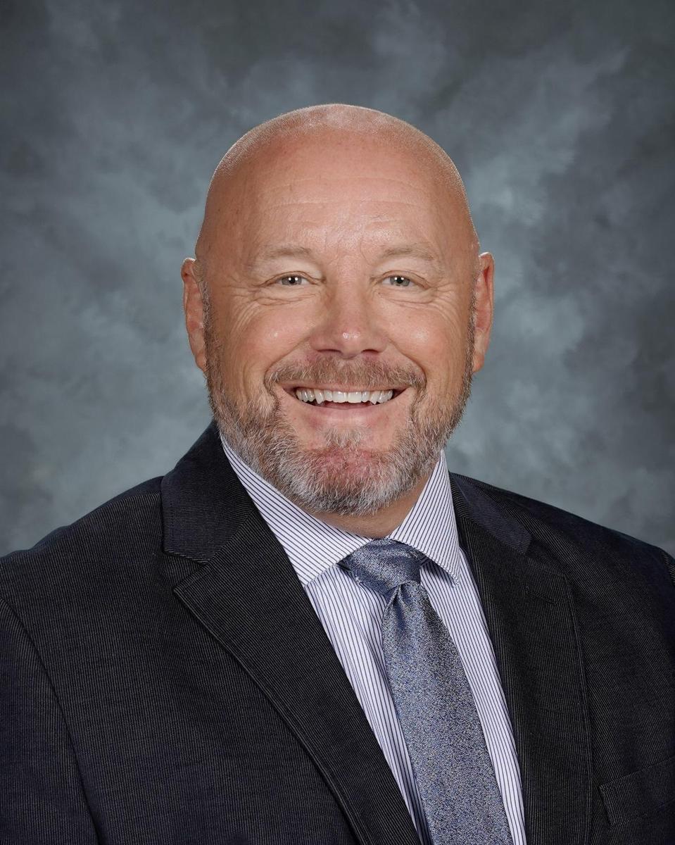 head shot of Ken Stapchuck