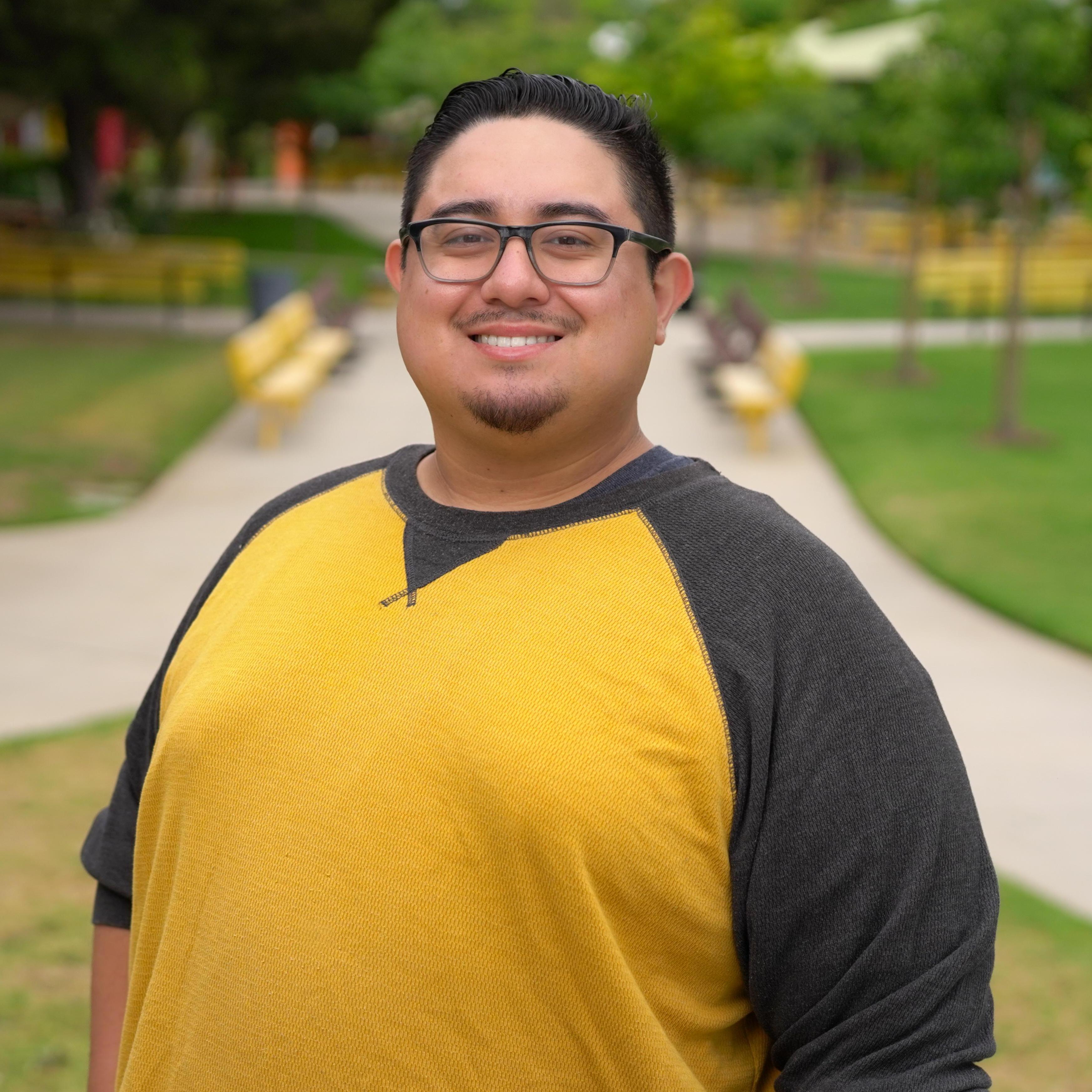 RobertoRivera's Profile Photo