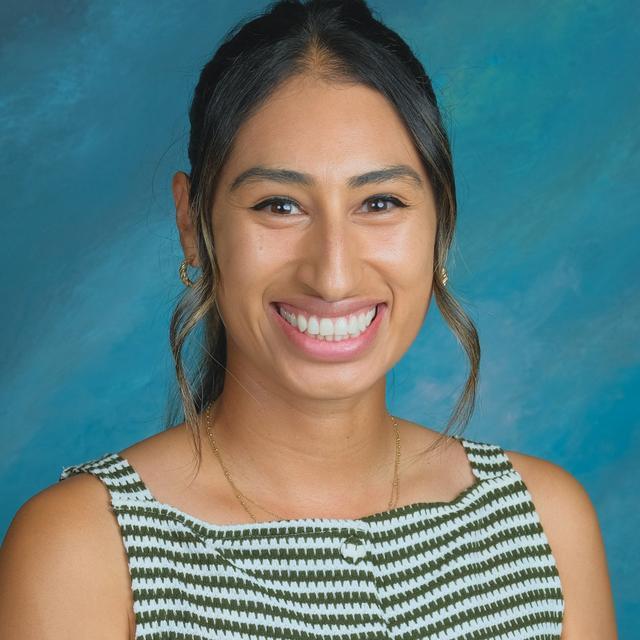 DaisyRosales's Profile Photo