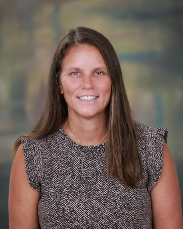 caroline hill headshot