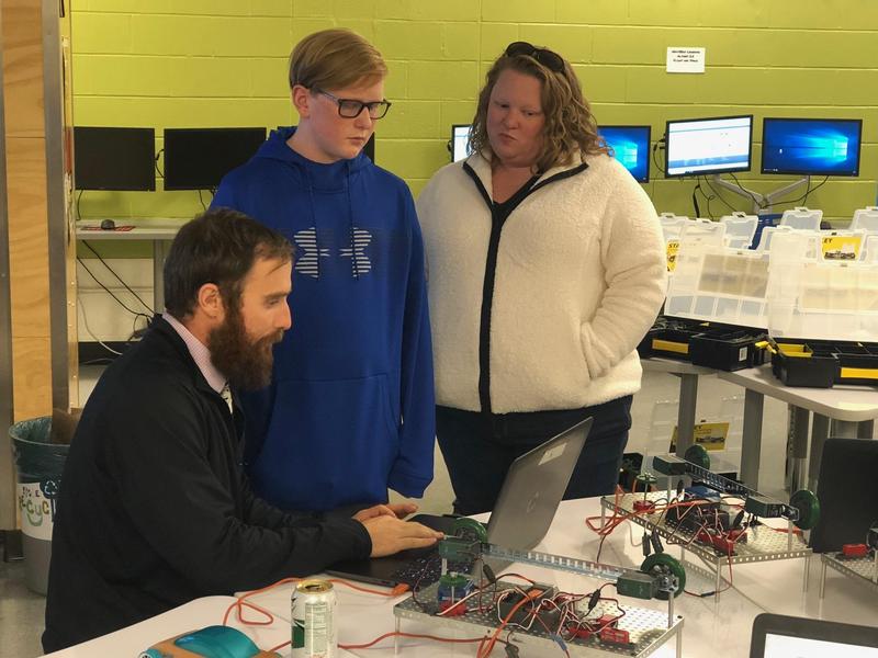 Engineering Night at Ferguson Hall Freshman School