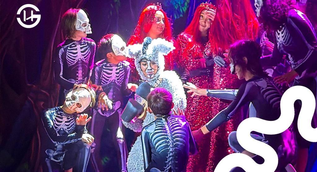 Alumnos de Green Hills en teatro musical
