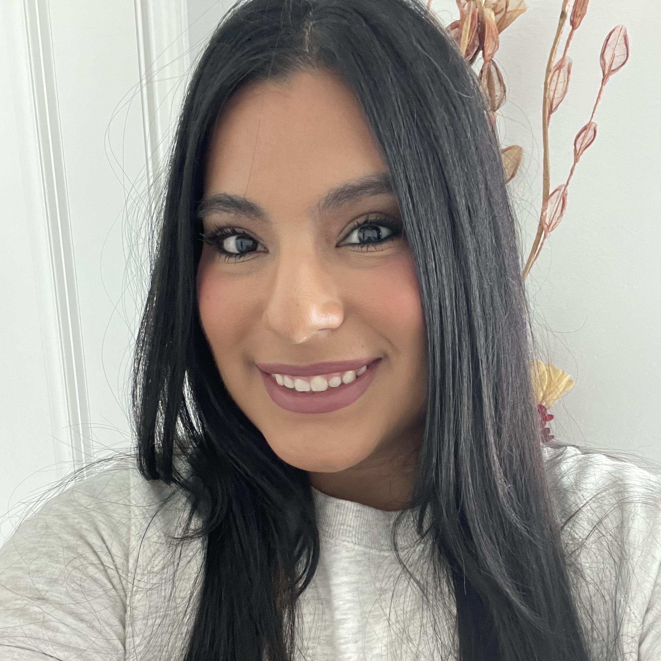 SabinaHernandez's Profile Photo