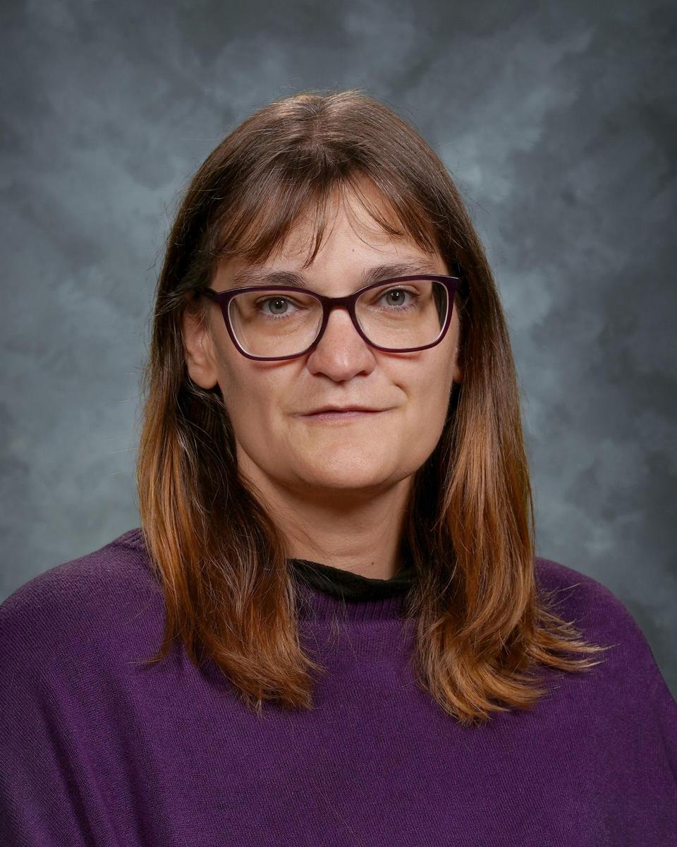 head shot of Stacey Schmidt