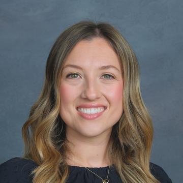 JulieDinh's Profile Photo